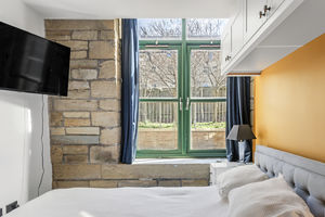 Photo 13- click for photo gallery